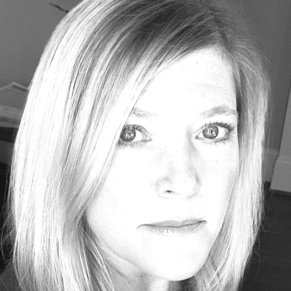 Meet your Posher, Lori - Picture 1 of 1